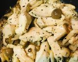 サラダ盛り●鶏肉とキノコのバジル炒め作り方3写真