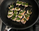 ☆簡単☆旨だし鶏むね肉の梅しそ串焼き作り方6写真