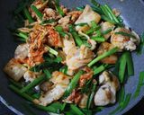 ご飯との相性抜群！鶏キムチ作り方2写真