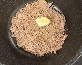 バター香るチーズとそばのガレット風作り方4写真