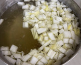 白菜の茎とえびとセロリのスープ♪作り方3写真