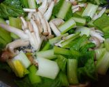 アボカドと小松菜とツナのパスタ作り方1写真