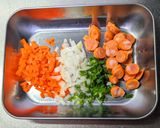 チョリソーと野菜のピラフ作り方1写真