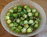 おくらと塩昆布の白だし漬け作り方3写真