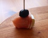 カマンベールと生ハムのピンチョス作り方1写真
