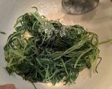 ごま油香るオカヒジキのマヨ和え作り方2写真