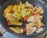 卵とソーセージのキャベツ炒め作り方5写真