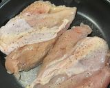 すぐ焼く!鶏むね肉のハーブソルト焼き作り方1写真