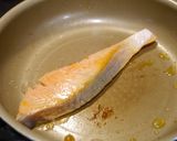 簡単！銀鮭とピーマンのオイスタ炒め作り方3写真