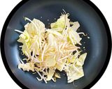 無くなるのが悲しくなるオムソバ！作り方1写真
