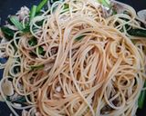 簡単昼食・夕飯!小松菜舞茸ツナ和風パスタ作り方6写真