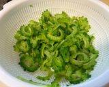 ゴーヤとベーコンの炒め。作り方1写真