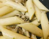 マイタケのチーズソースパスタ／ペンネ作り方2写真