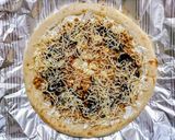 簡単ランチ!温泉卵と海苔の佃煮の納豆ピザ作り方5写真