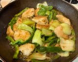 鶏胸肉とピーマン青梗菜の梅和風炒め作り方5写真
