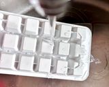 製氷皿でひと口練乳あずきアイス作り方6写真