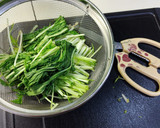 水菜を塩こんぶとごま油で和えて作り方1写真