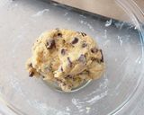 材料4つ★チョコレートチャンクスコーン作り方4写真