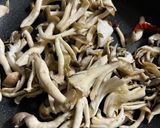菜の花ときのこたっぷりぺぺロンチーノ風作り方3写真