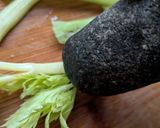 セロリをぶっ叩いて潰して炒めてからの煮浸し作り方1写真