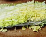 鶏ささみ肉と 白菜 きのこの ナンプラースープ♪作り方3写真