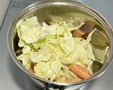 キャベツ🥬とウインナーのコンソメ煮😃作り方1写真