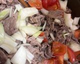 トマトの酸味とチーズのコクが効いた牛肉玉葱煮作り方3写真