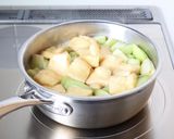 定番料理【ずいきと油揚げの煮物】作り方3写真