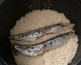 炊飯器で簡単秋刀魚の炊き込みご飯作り方3写真