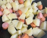 コロコロじゃが芋とウィンナーのカレー味作り方5写真
