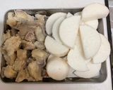 牛ホルモンと大根の煮物作り方2写真