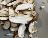 椎茸と白だしの簡単炊き込みご飯作り方2写真