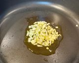 夕食に。ほくほくじゃが芋と挽肉ガーリック肉じゃが作り方3写真