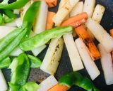 拍子切り温野菜とベビーリーフのサラダ作り方1写真