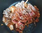 簡単夕飯昼食！包丁いらず10分旨辛豚キムチうどん作り方3写真