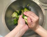 春色ブロッコリーと卵のトリュフ醤油サラダ作り方6写真