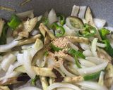 簡単！夏野菜で冷食ハンバーグを煮込んだ作り方1写真