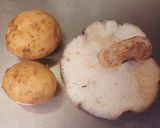椎茸とじゃがいもの味噌汁作り方1写真