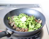 苦味を抑えて【ゴーヤと豚のオイスター炒め作り方5写真