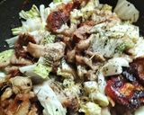 地中海風🌊生バジル香る🌿鶏皮と白菜の爆速ソテー🐓作り方2写真