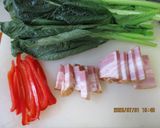 厚切りベーコンと小松菜の甘酢炒め😋作り方1写真