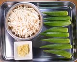 冷奴😋🍺オクラとえのきの生姜おかか和え♪作り方1写真