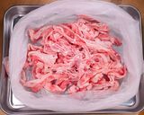 行列の定食屋さんの🍚甘~い牛肉の🤭💕すき焼き炒め作り方1写真