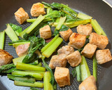 角切り豚と小松菜の味噌炒め作り方5写真