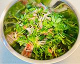 豆苗とカニカマの梅和風サラダ作り方4写真