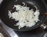 豚バラ玉ねぎのにんにく醤油焼き作り方2写真