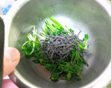 豆苗を塩こんぶとごま油で和えて作り方3写真