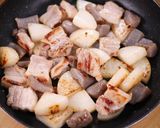 味しみしみ濃厚🤭豚バラ大根と蒟蒻の生姜煮作り方2写真