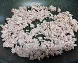大皿で❢ ひき肉とキャベツの甘味噌炒め作り方3写真