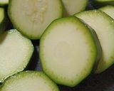 アラうまっ♪ズッキーニとカレー炒め☆作り方1写真
